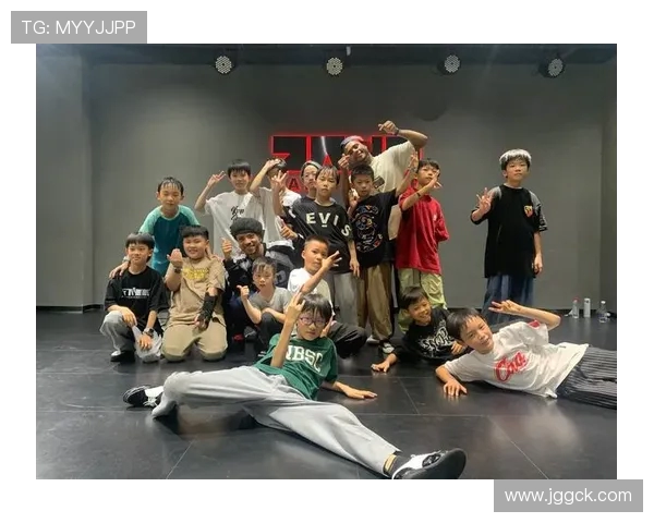 街舞状态排行榜出炉上海街舞队荣获第三名展现实力与魅力 街舞状态排行榜出炉上海街舞队荣获第三名展现实力与魅力