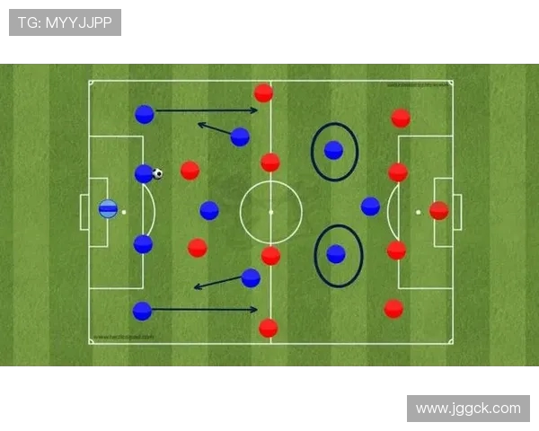 重庆街舞队的防守体系解析与战术创新探讨 重庆街舞队的防守体系解析与战术创新探讨